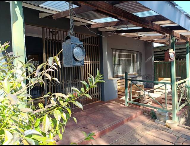 3 BEDROOM HOUSE FOR SALE IN LYDENBURG
